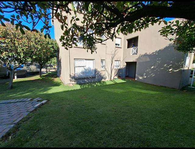2 BEDROOM APARTMENT FOR SALE IN PEACEHAVEN